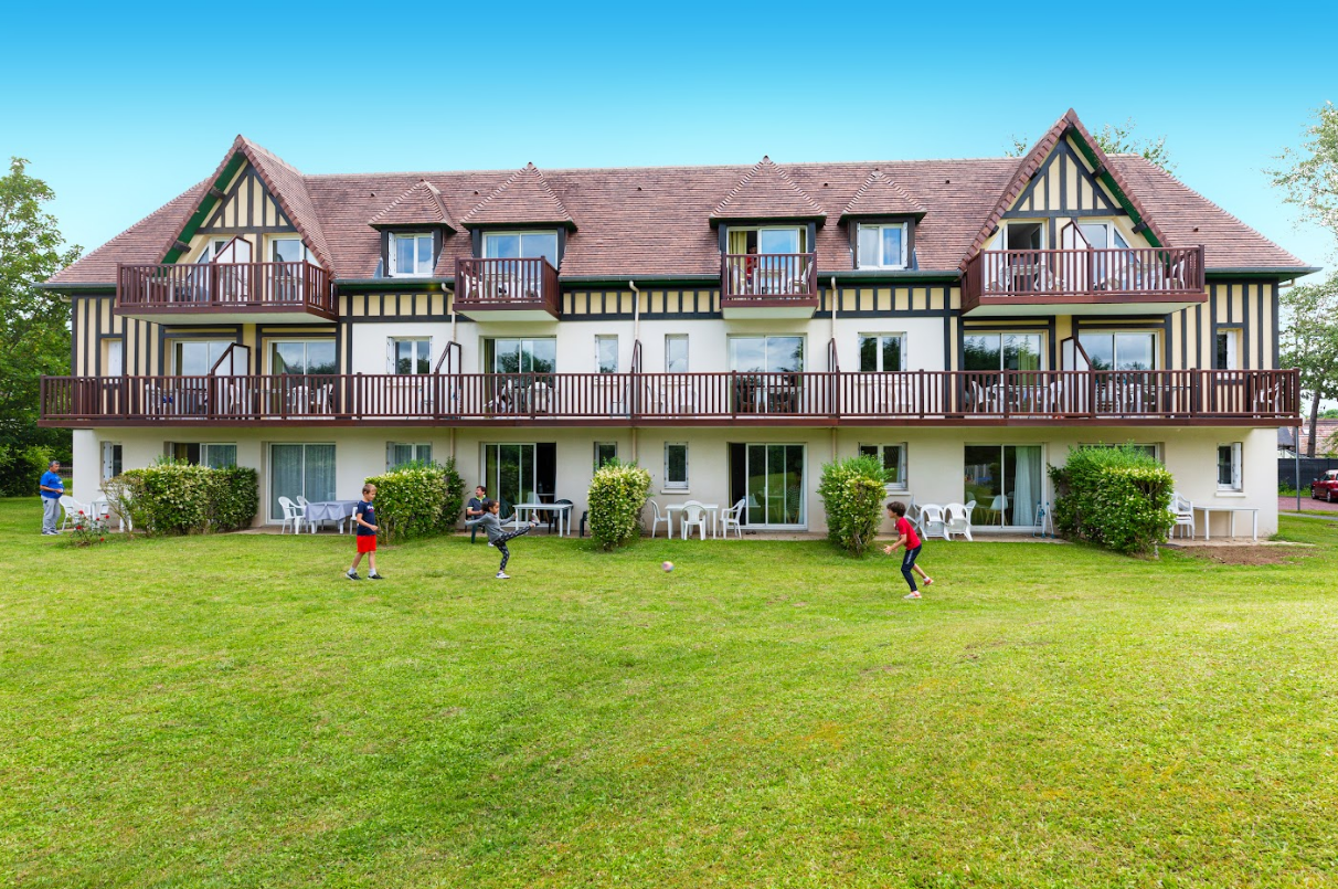 🍂 Et si vous partiez à Cabourg cet automne ?