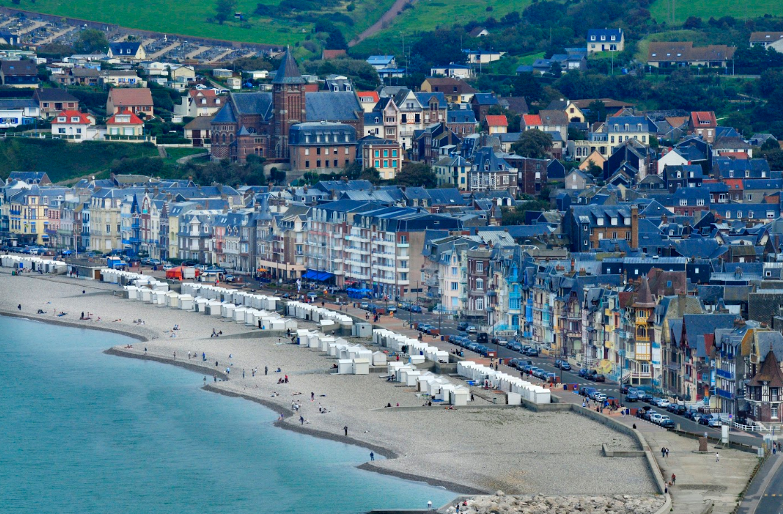 🏖️ Un séjour entre villas classées, plage et fala
